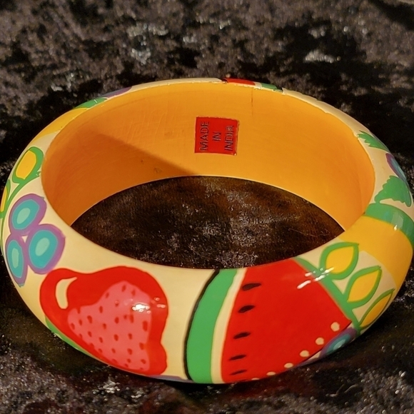 Vintage Wooden Fruit Salad Bangle Bracelet - Picture 8 of 9